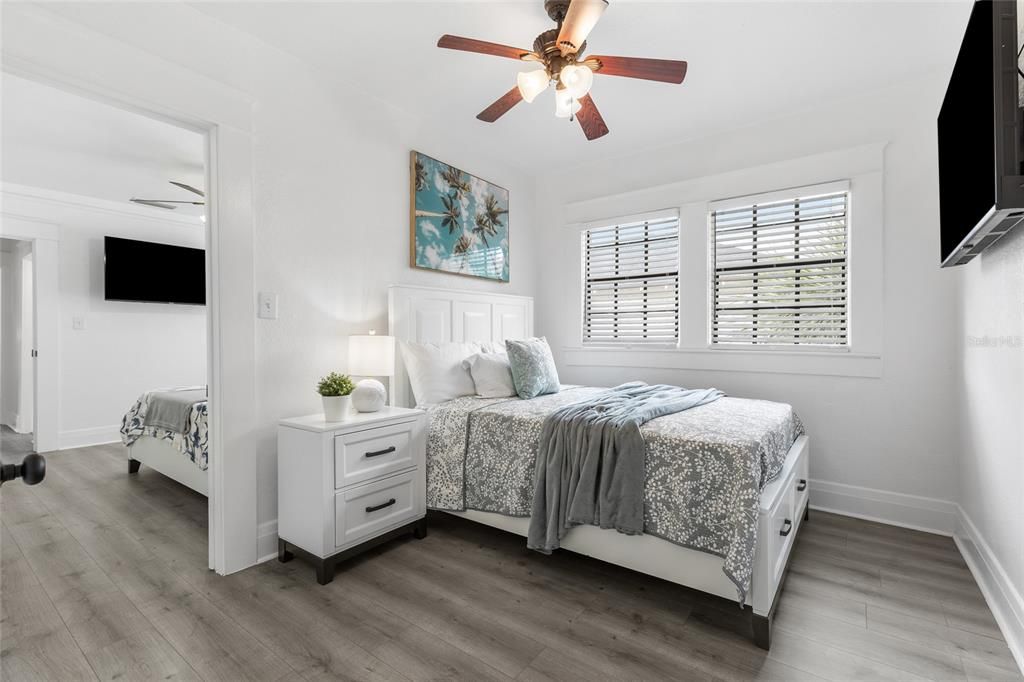 For Sale: $459,900 (5 beds, 3 baths, 1876 Square Feet)