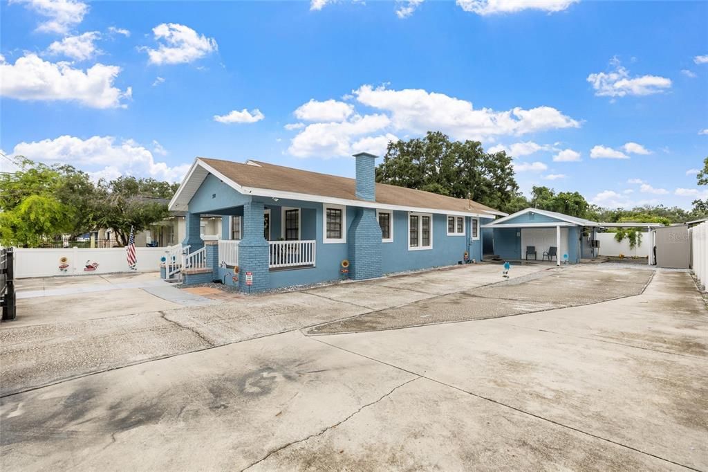 For Sale: $459,900 (5 beds, 3 baths, 1876 Square Feet)