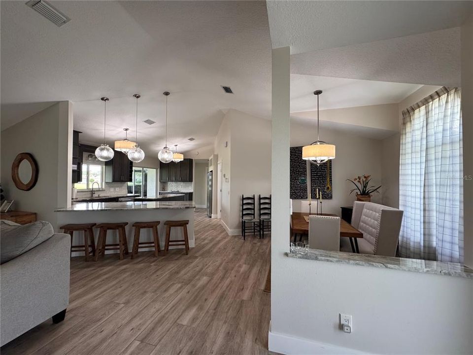 For Rent: $2,600 (2 beds, 2 baths, 1672 Square Feet)