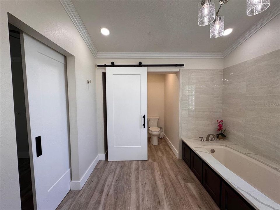 For Rent: $2,600 (2 beds, 2 baths, 1672 Square Feet)