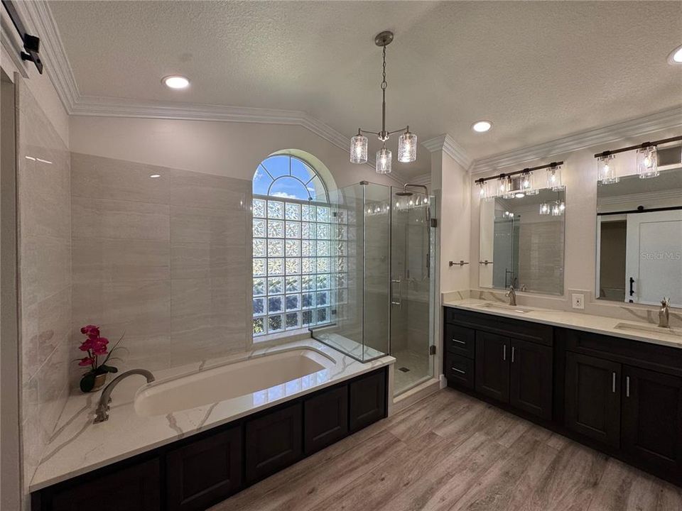 For Rent: $2,600 (2 beds, 2 baths, 1672 Square Feet)