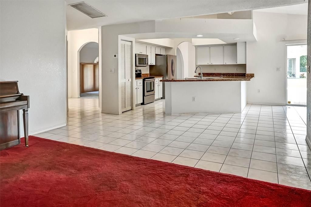 For Sale: $399,000 (4 beds, 2 baths, 2493 Square Feet)