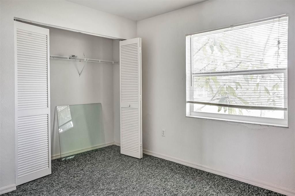 For Sale: $399,000 (4 beds, 2 baths, 2493 Square Feet)