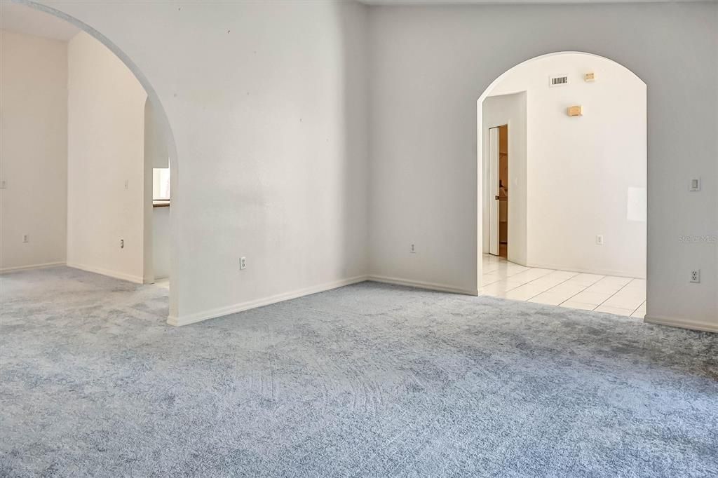 For Sale: $399,000 (4 beds, 2 baths, 2493 Square Feet)