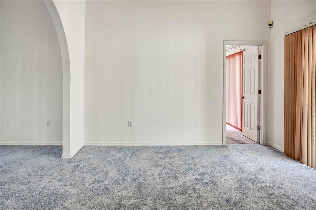 For Sale: $399,000 (4 beds, 2 baths, 2493 Square Feet)