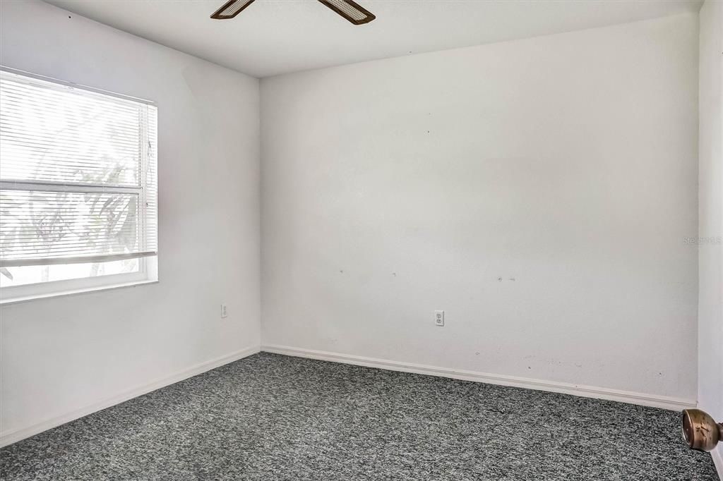 For Sale: $399,000 (4 beds, 2 baths, 2493 Square Feet)
