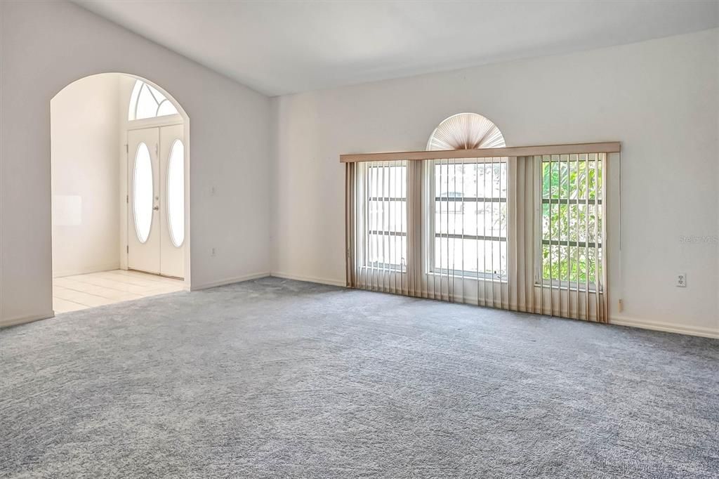 For Sale: $399,000 (4 beds, 2 baths, 2493 Square Feet)