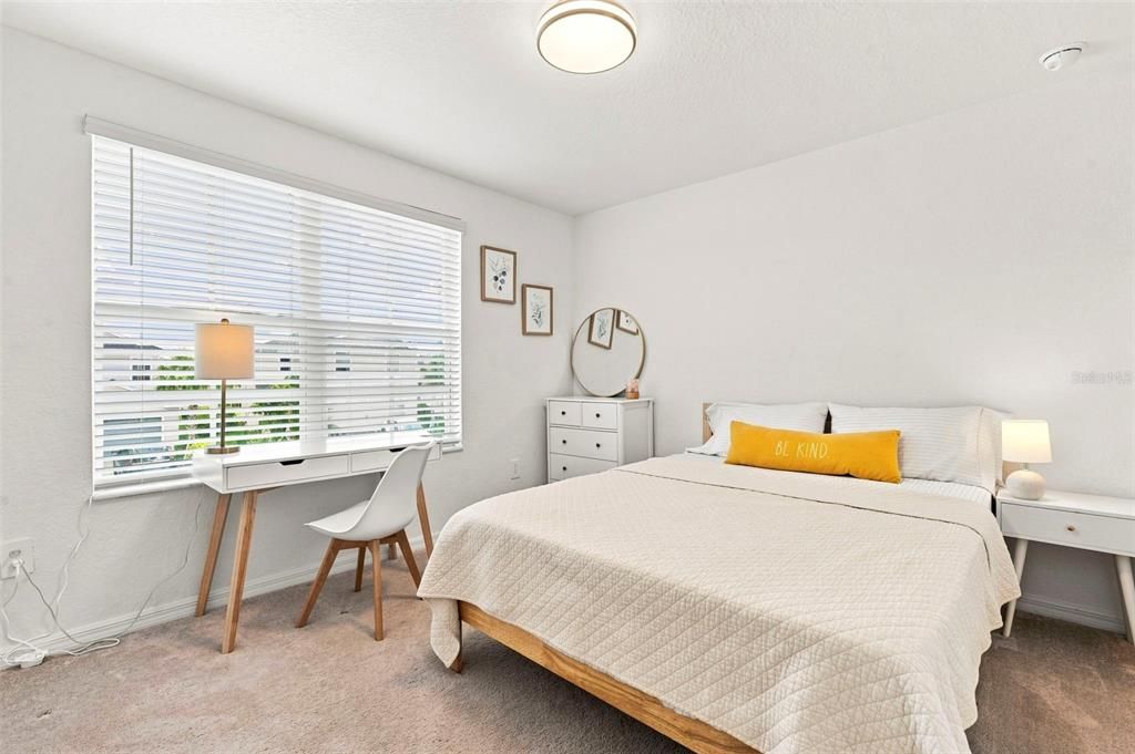 For Sale: $433,300 (5 beds, 2 baths, 2214 Square Feet)