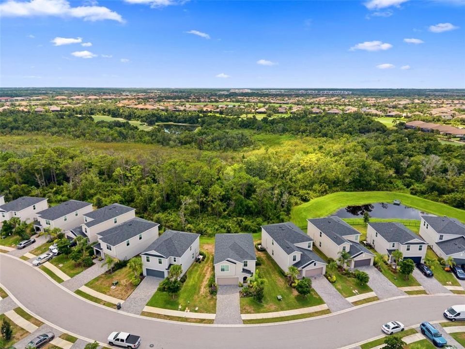 For Sale: $433,300 (5 beds, 2 baths, 2214 Square Feet)