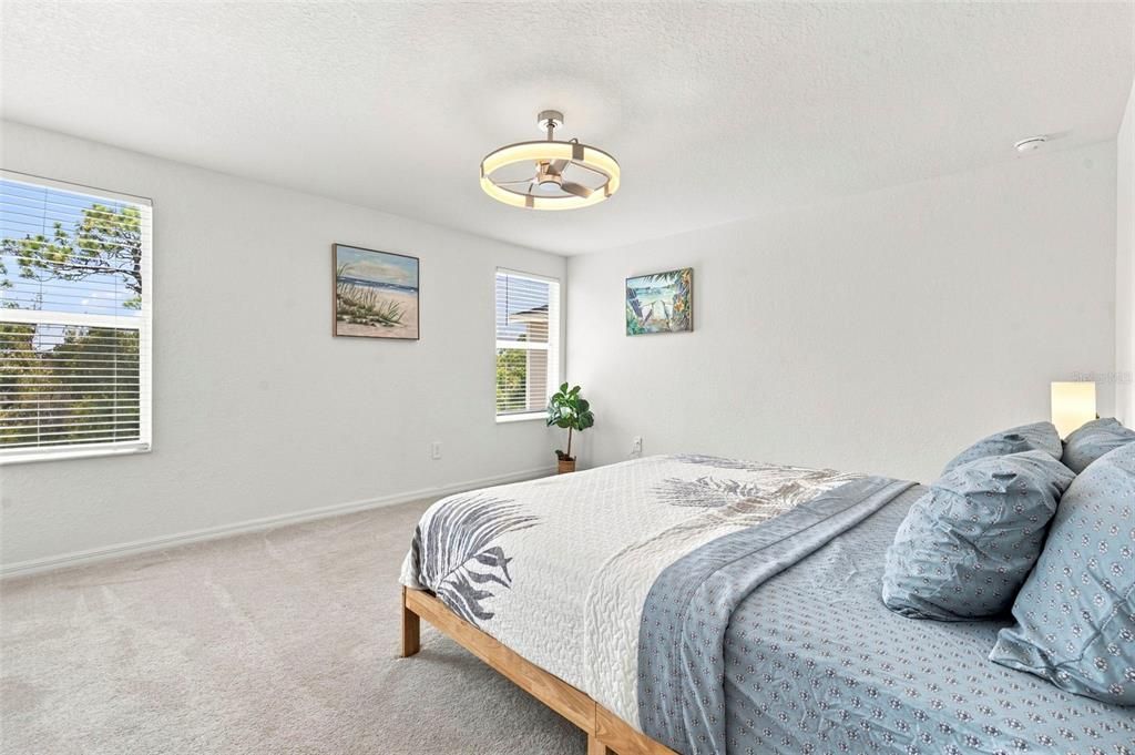 For Sale: $433,300 (5 beds, 2 baths, 2214 Square Feet)