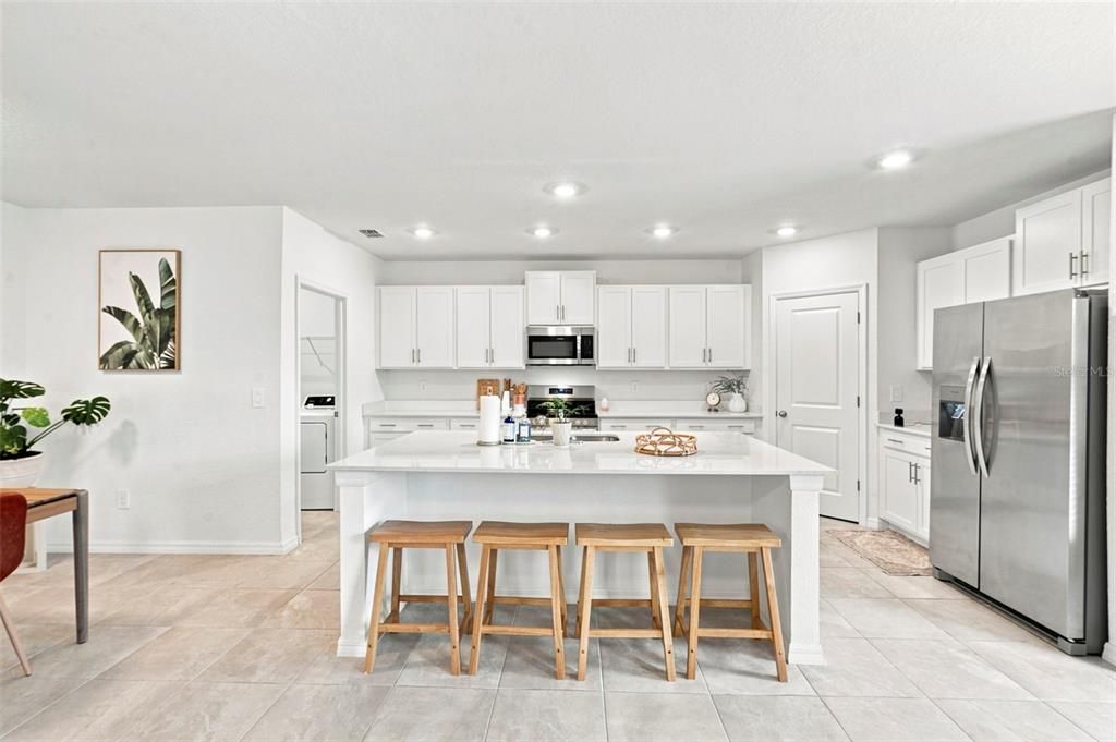 For Sale: $433,300 (5 beds, 2 baths, 2214 Square Feet)