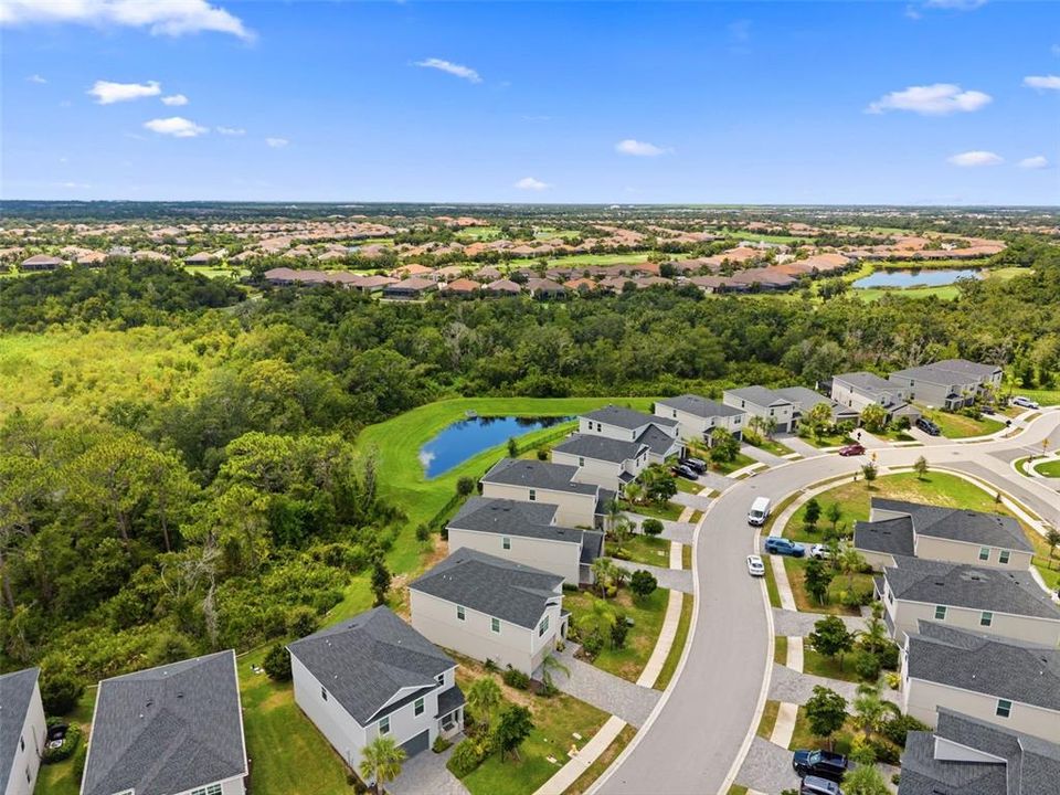 For Sale: $433,300 (5 beds, 2 baths, 2214 Square Feet)