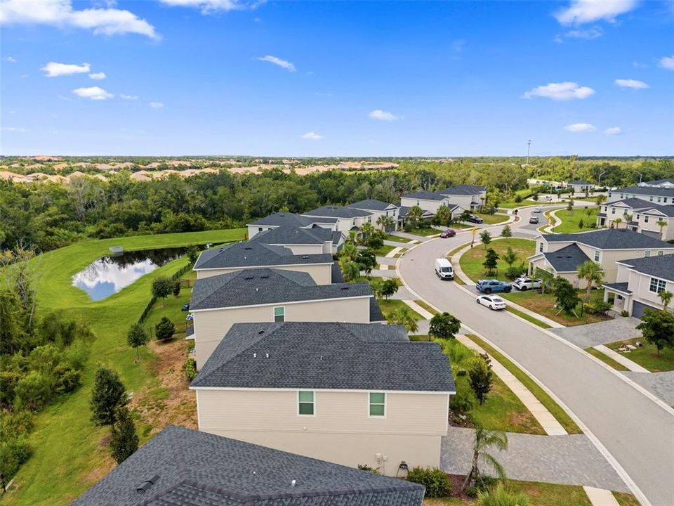 For Sale: $433,300 (5 beds, 2 baths, 2214 Square Feet)
