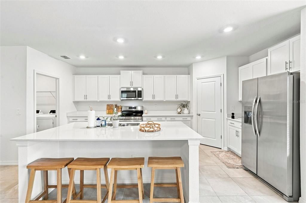 For Sale: $433,300 (5 beds, 2 baths, 2214 Square Feet)