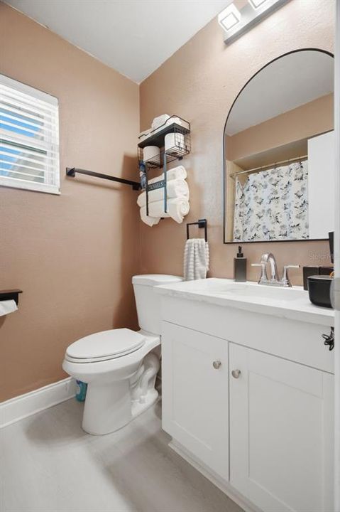 For Sale: $359,000 (3 beds, 2 baths, 1461 Square Feet)