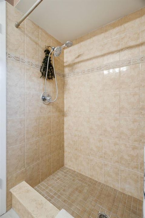 For Sale: $359,000 (3 beds, 2 baths, 1461 Square Feet)