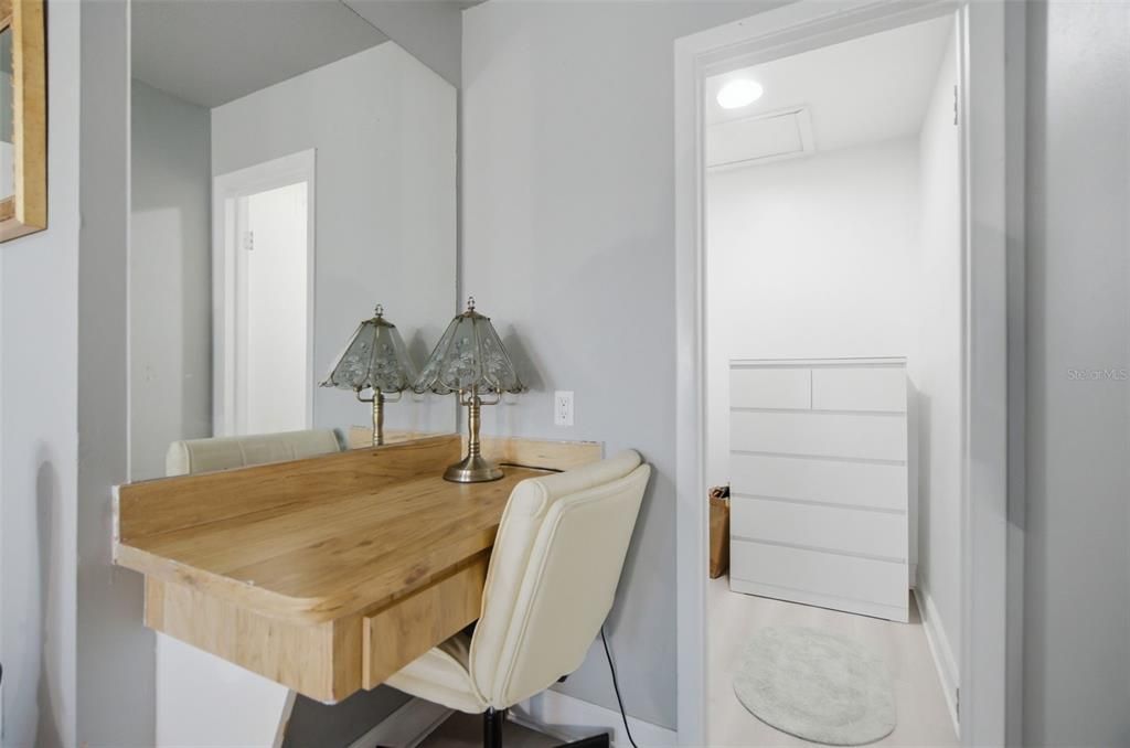 For Sale: $359,000 (3 beds, 2 baths, 1461 Square Feet)