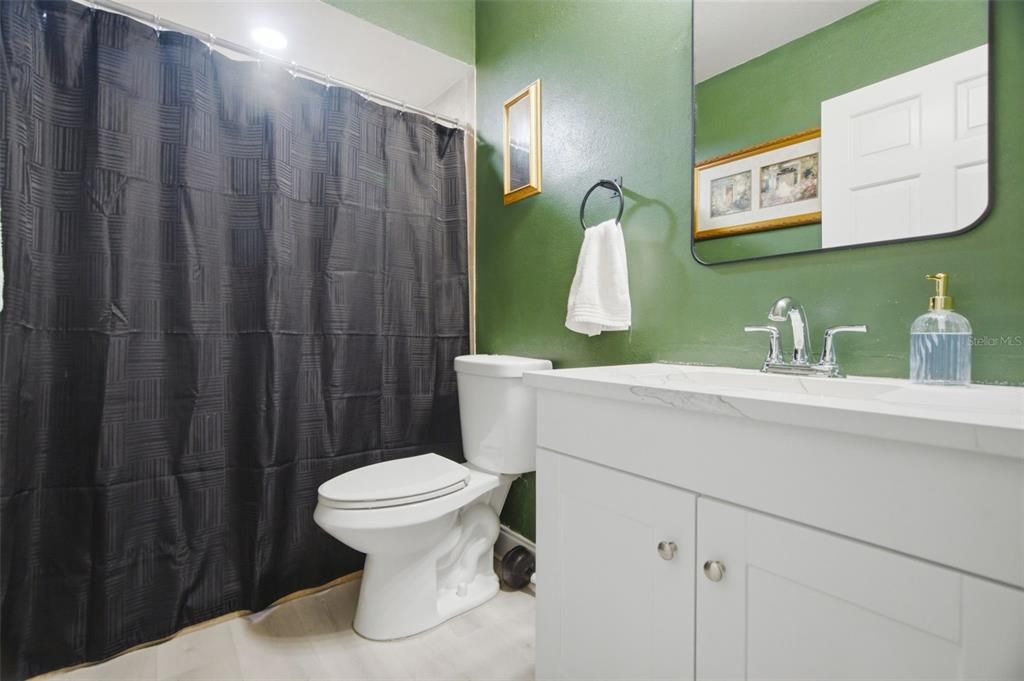 For Sale: $359,000 (3 beds, 2 baths, 1461 Square Feet)