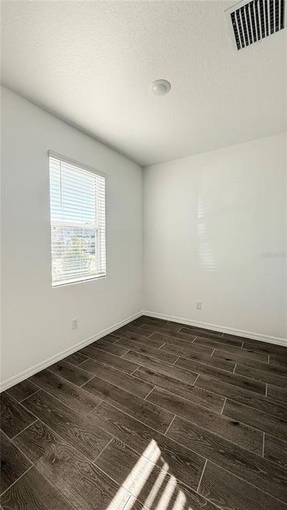 For Rent: $2,950 (4 beds, 2 baths, 2090 Square Feet)