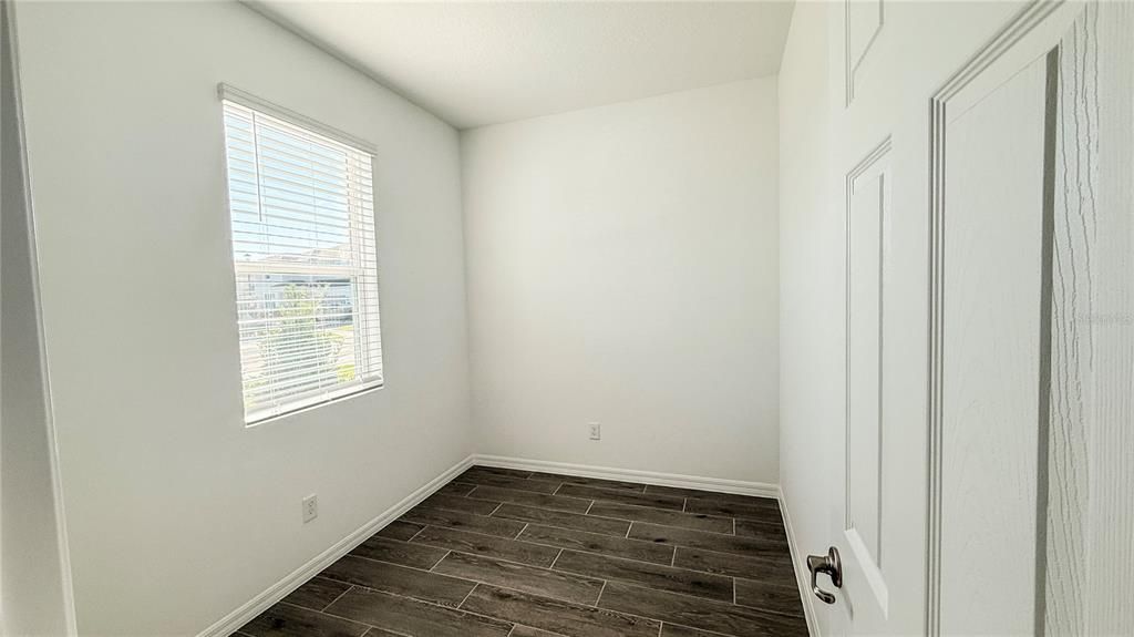 For Rent: $2,950 (4 beds, 2 baths, 2090 Square Feet)
