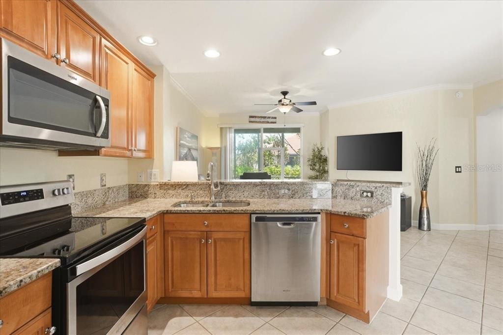 For Sale: $234,000 (3 beds, 2 baths, 1249 Square Feet)