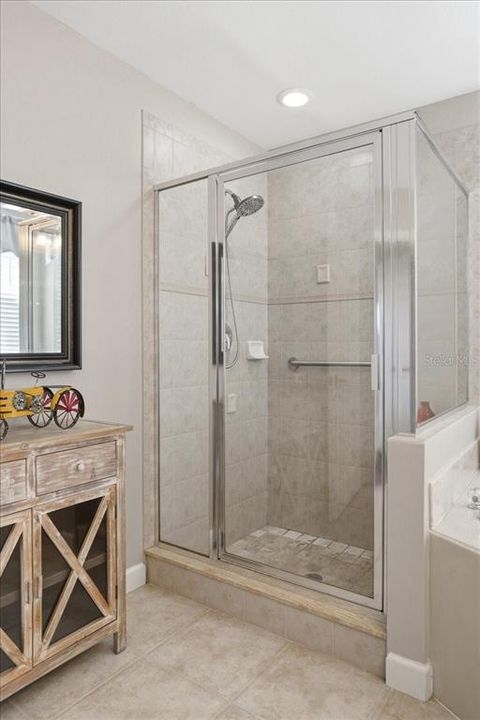 For Sale: $234,000 (3 beds, 2 baths, 1249 Square Feet)