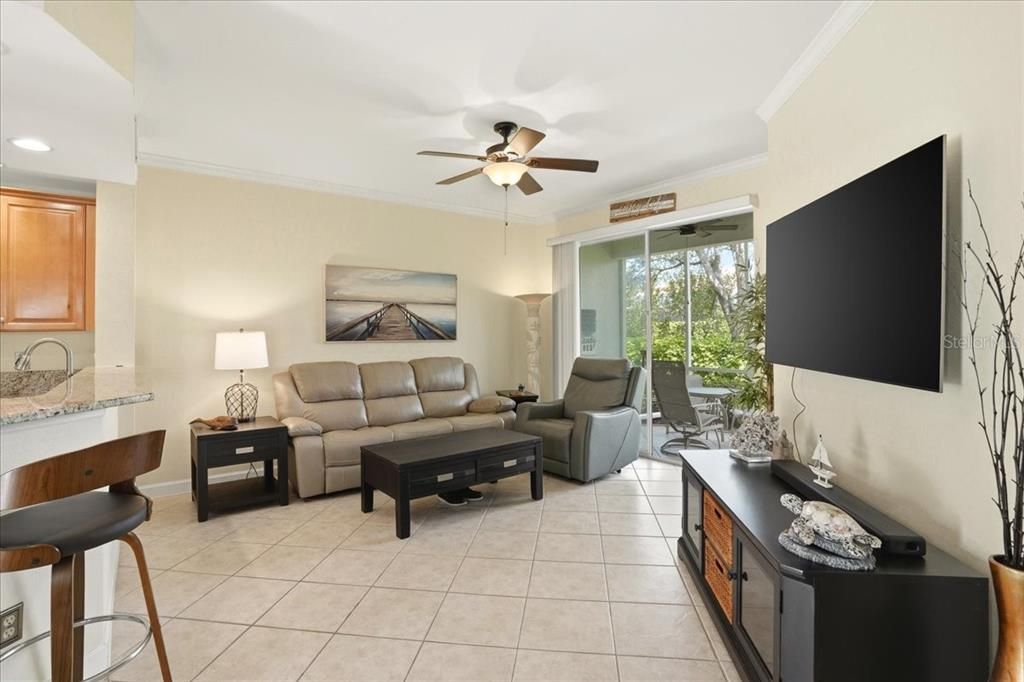 For Sale: $234,000 (3 beds, 2 baths, 1249 Square Feet)