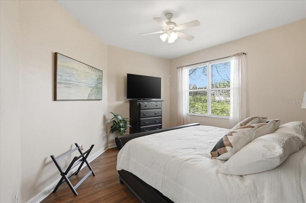 For Sale: $234,000 (3 beds, 2 baths, 1249 Square Feet)