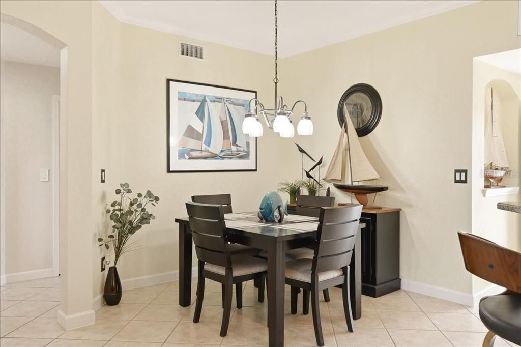 For Sale: $234,000 (3 beds, 2 baths, 1249 Square Feet)
