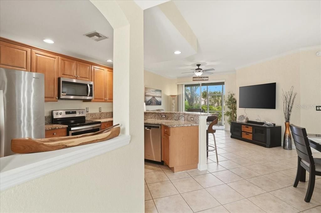 For Sale: $234,000 (3 beds, 2 baths, 1249 Square Feet)
