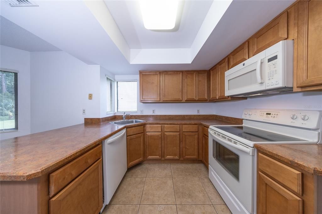 For Sale: $235,000 (3 beds, 2 baths, 1338 Square Feet)