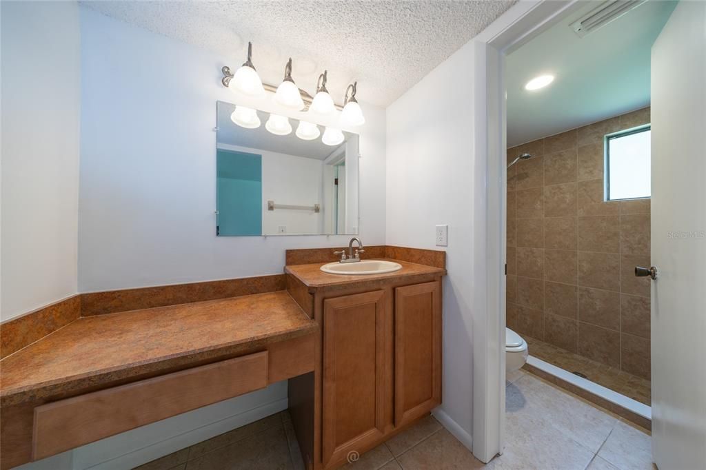 For Sale: $235,000 (3 beds, 2 baths, 1338 Square Feet)