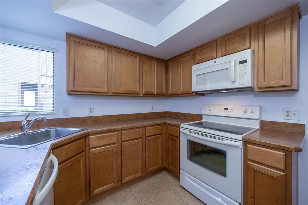 For Sale: $235,000 (3 beds, 2 baths, 1338 Square Feet)