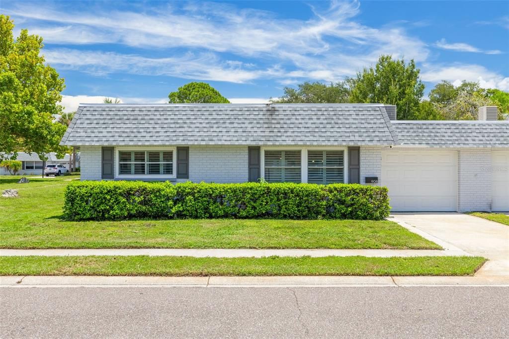 For Sale: $274,900 (2 beds, 2 baths, 1475 Square Feet)
