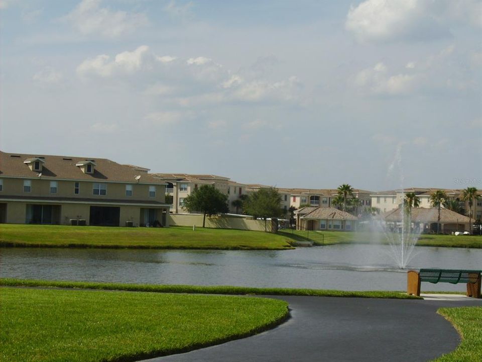 For Rent: $2,150 (3 beds, 2 baths, 1957 Square Feet)