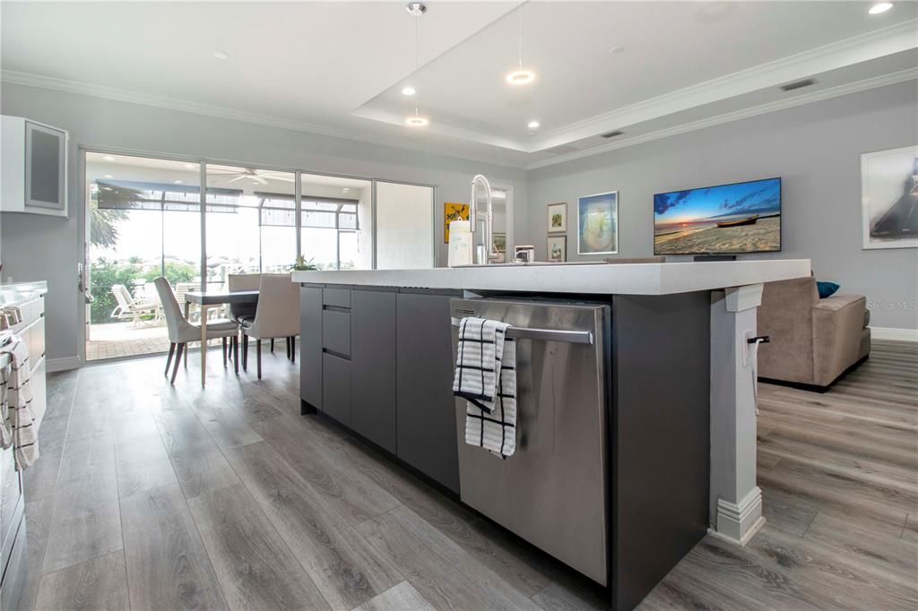 For Rent: $4,200 (3 beds, 2 baths, 2055 Square Feet)