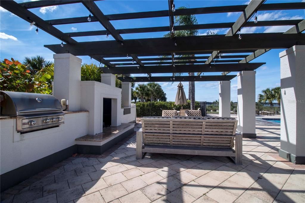 For Rent: $4,200 (3 beds, 2 baths, 2055 Square Feet)