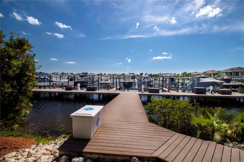 For Rent: $4,200 (3 beds, 2 baths, 2055 Square Feet)
