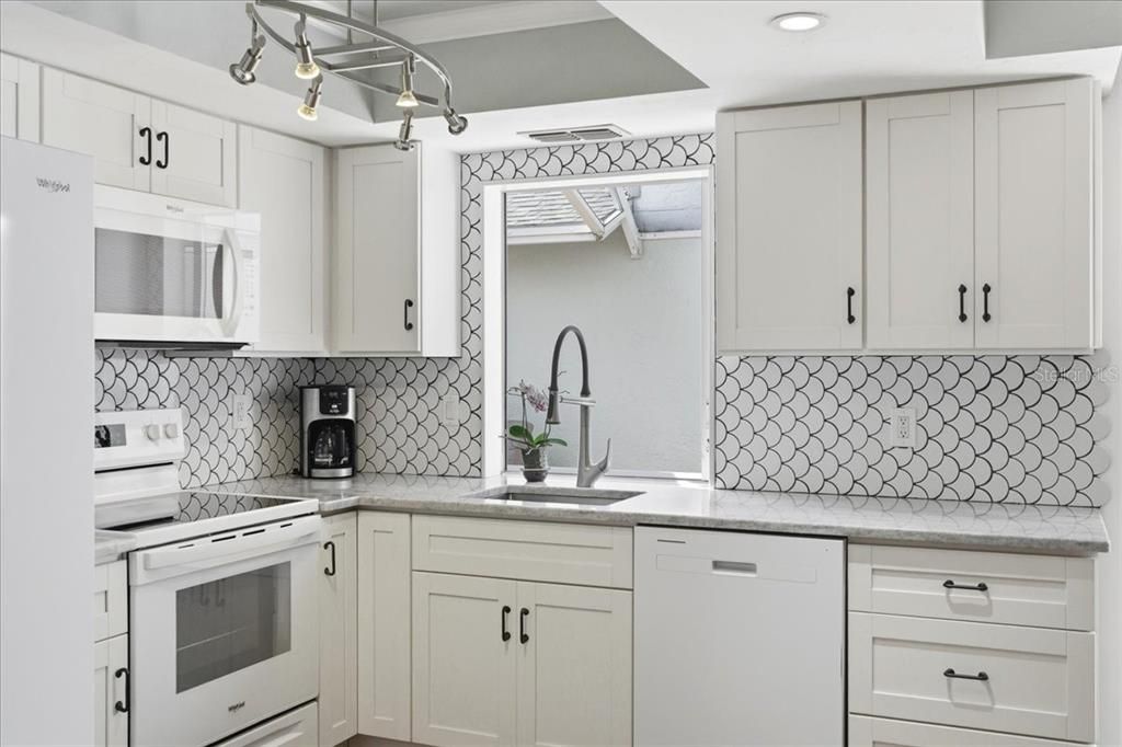 For Sale: $246,500 (3 beds, 2 baths, 1512 Square Feet)