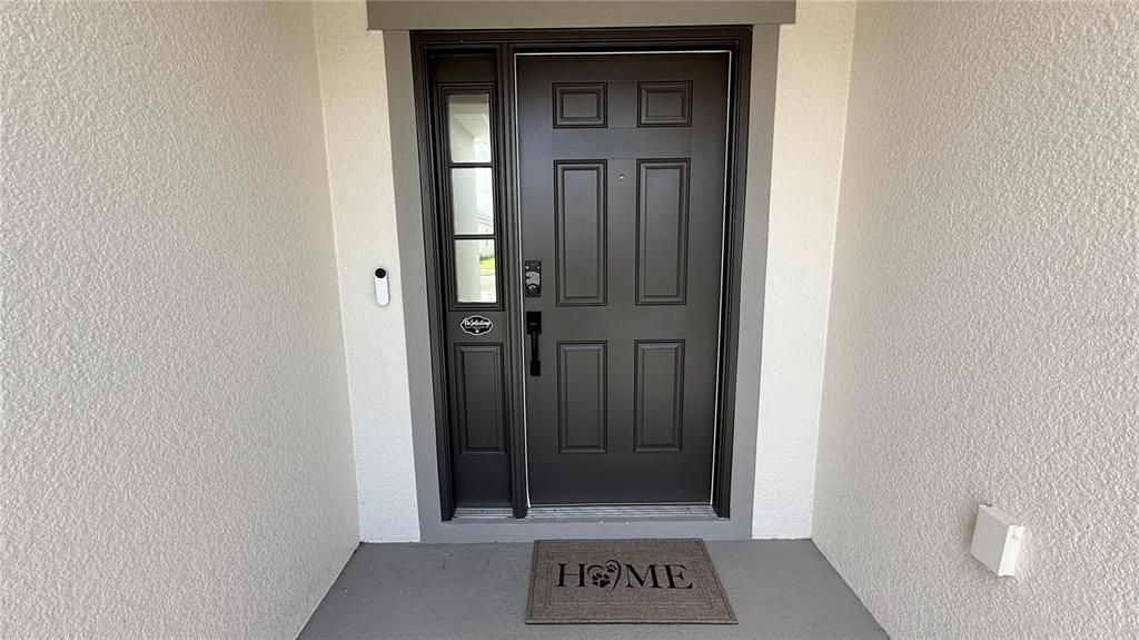 For Rent: $2,250 (4 beds, 2 baths, 2074 Square Feet)