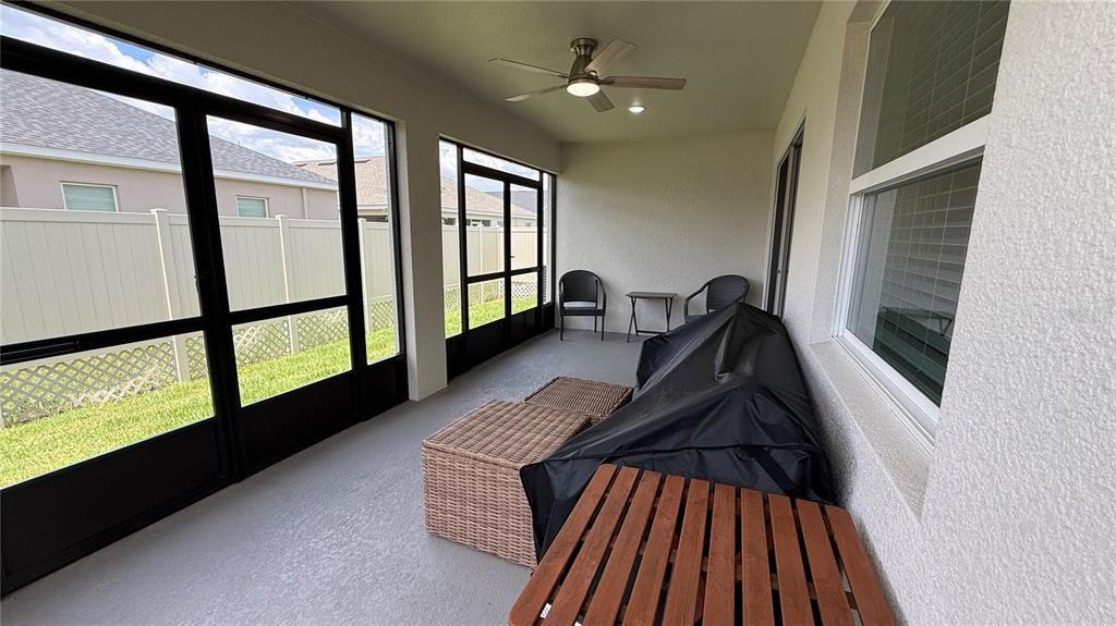 For Rent: $2,250 (4 beds, 2 baths, 2074 Square Feet)