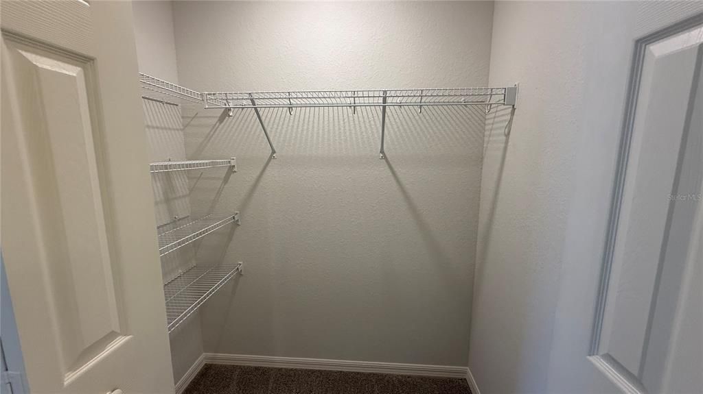 For Rent: $2,250 (4 beds, 2 baths, 2074 Square Feet)