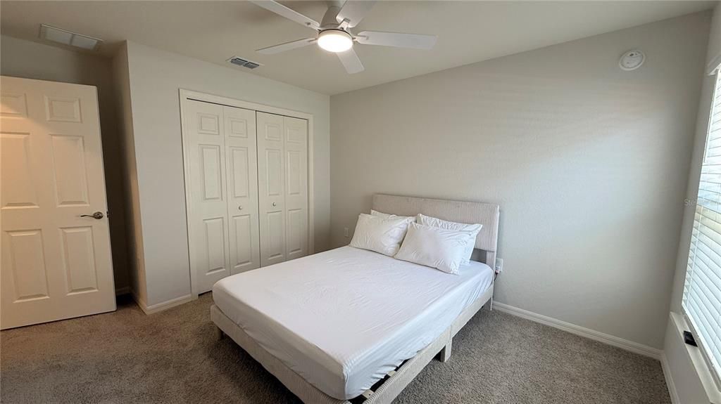 For Rent: $2,250 (4 beds, 2 baths, 2074 Square Feet)