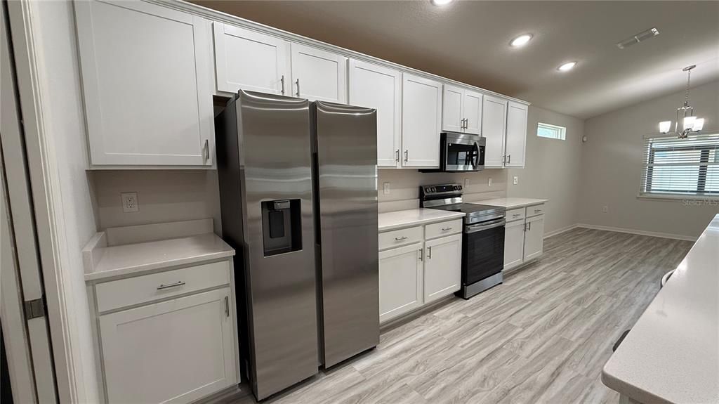 For Rent: $2,250 (4 beds, 2 baths, 2074 Square Feet)