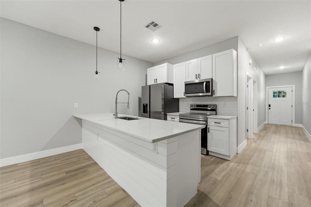 For Sale: $459,000 (6 beds, 0 baths, 2413 Square Feet)