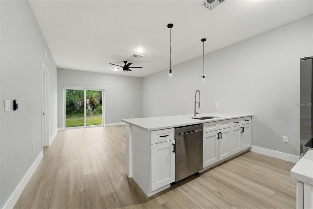 For Sale: $459,000 (6 beds, 0 baths, 2413 Square Feet)