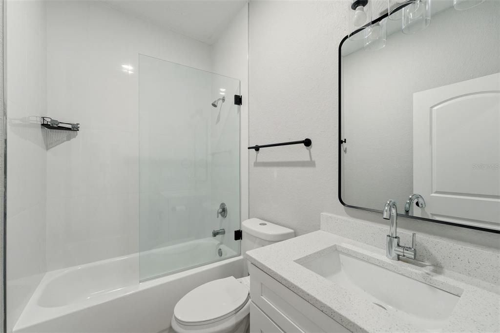 For Sale: $459,000 (6 beds, 0 baths, 2413 Square Feet)