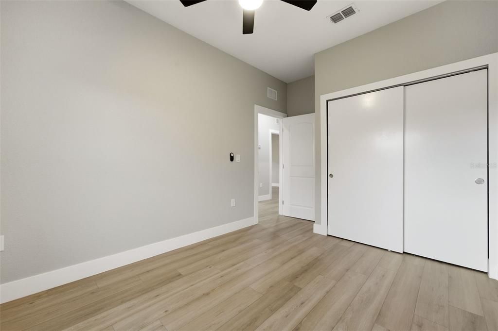 For Sale: $459,000 (6 beds, 0 baths, 2413 Square Feet)