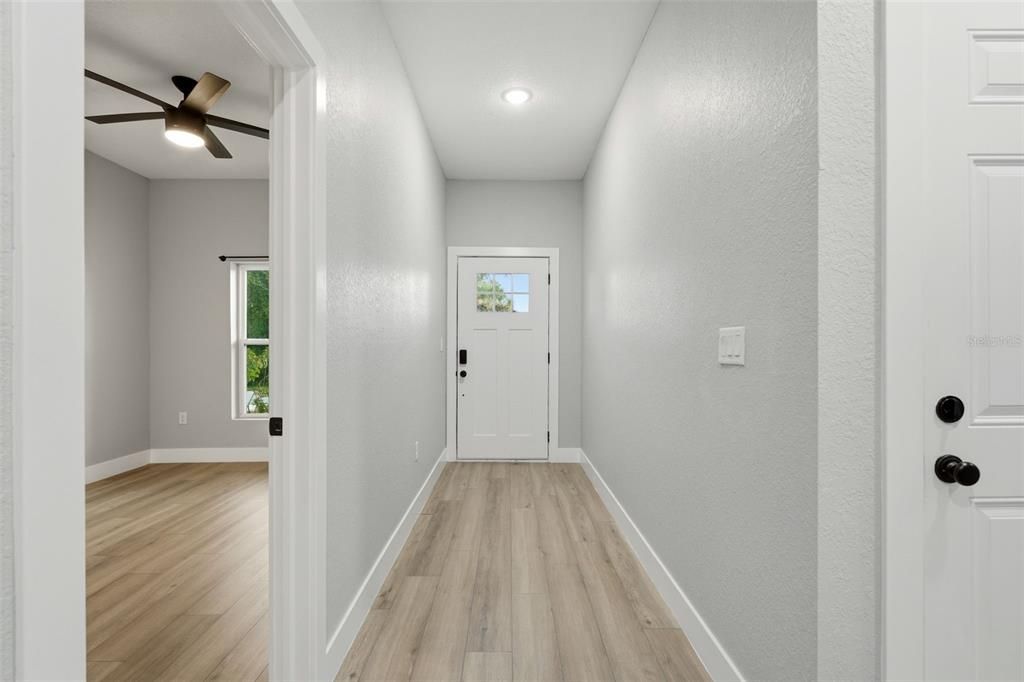 For Sale: $459,000 (6 beds, 0 baths, 2413 Square Feet)