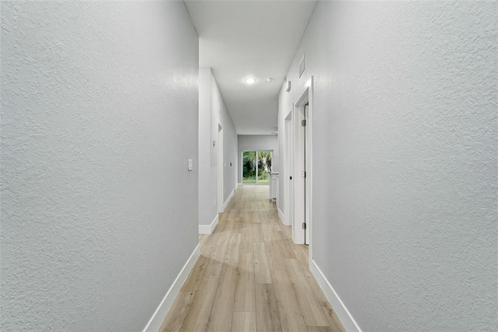 For Sale: $459,000 (6 beds, 0 baths, 2413 Square Feet)